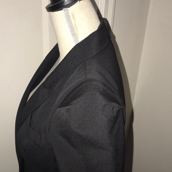 Unique sassy modern blazer - Picture 5 of 6